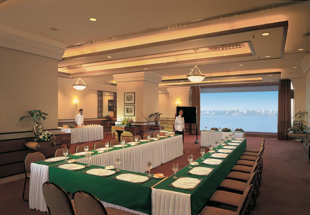 Trident Nariman Point Hotel Bombay Eksteriør billede The Royal